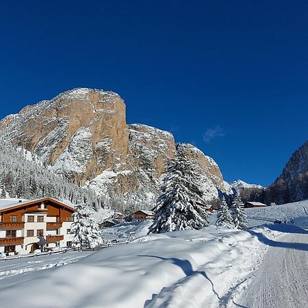 Garni Hotel Iris Selva di Val Gardena Exterior photo