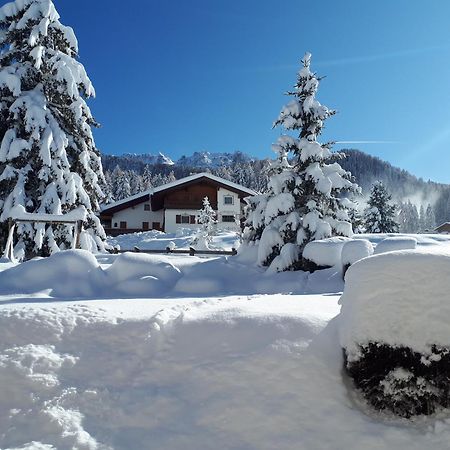 Garni Hotel Iris Selva di Val Gardena Exterior photo