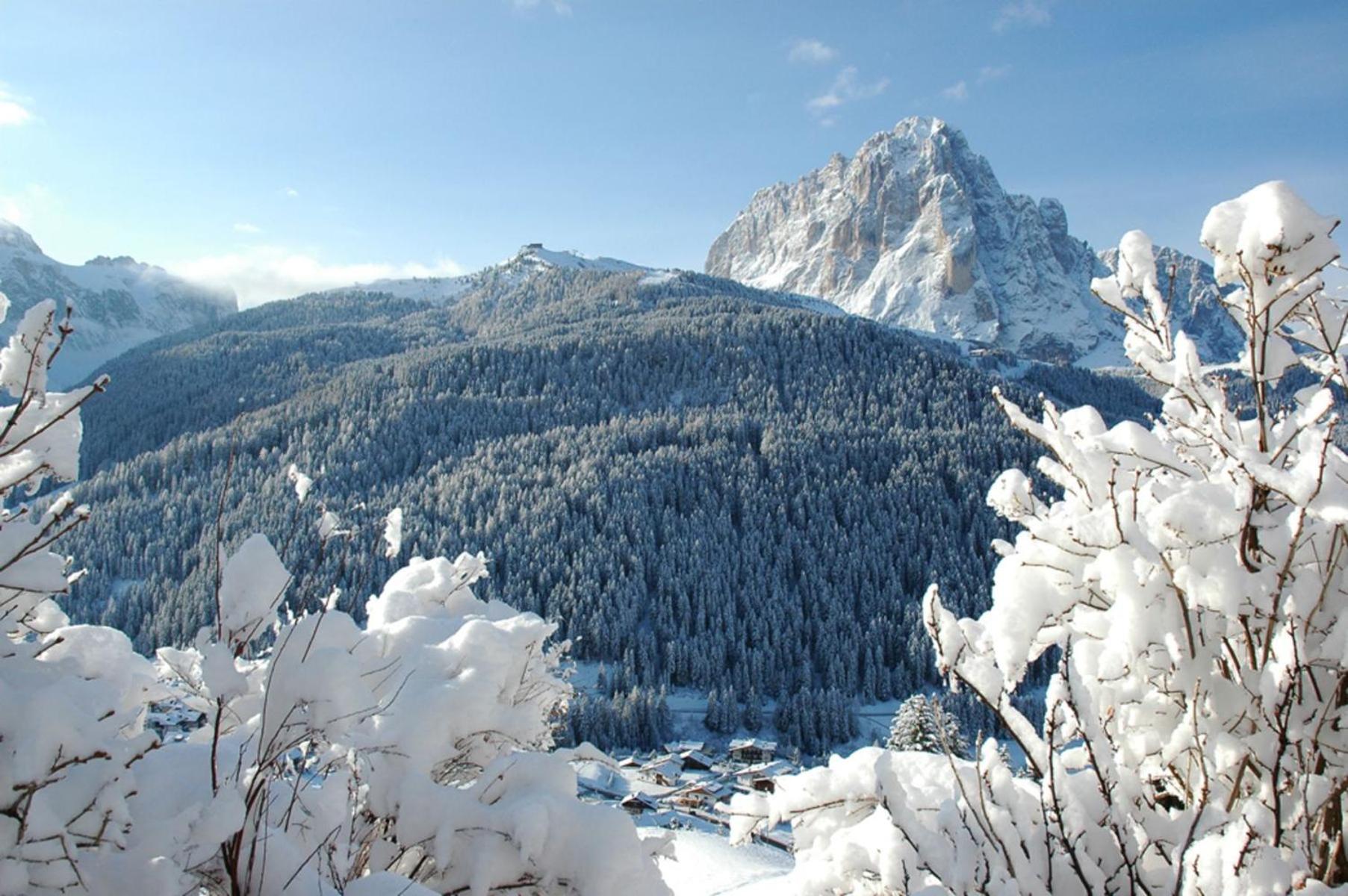 Garni Hotel Iris Selva di Val Gardena Exterior photo