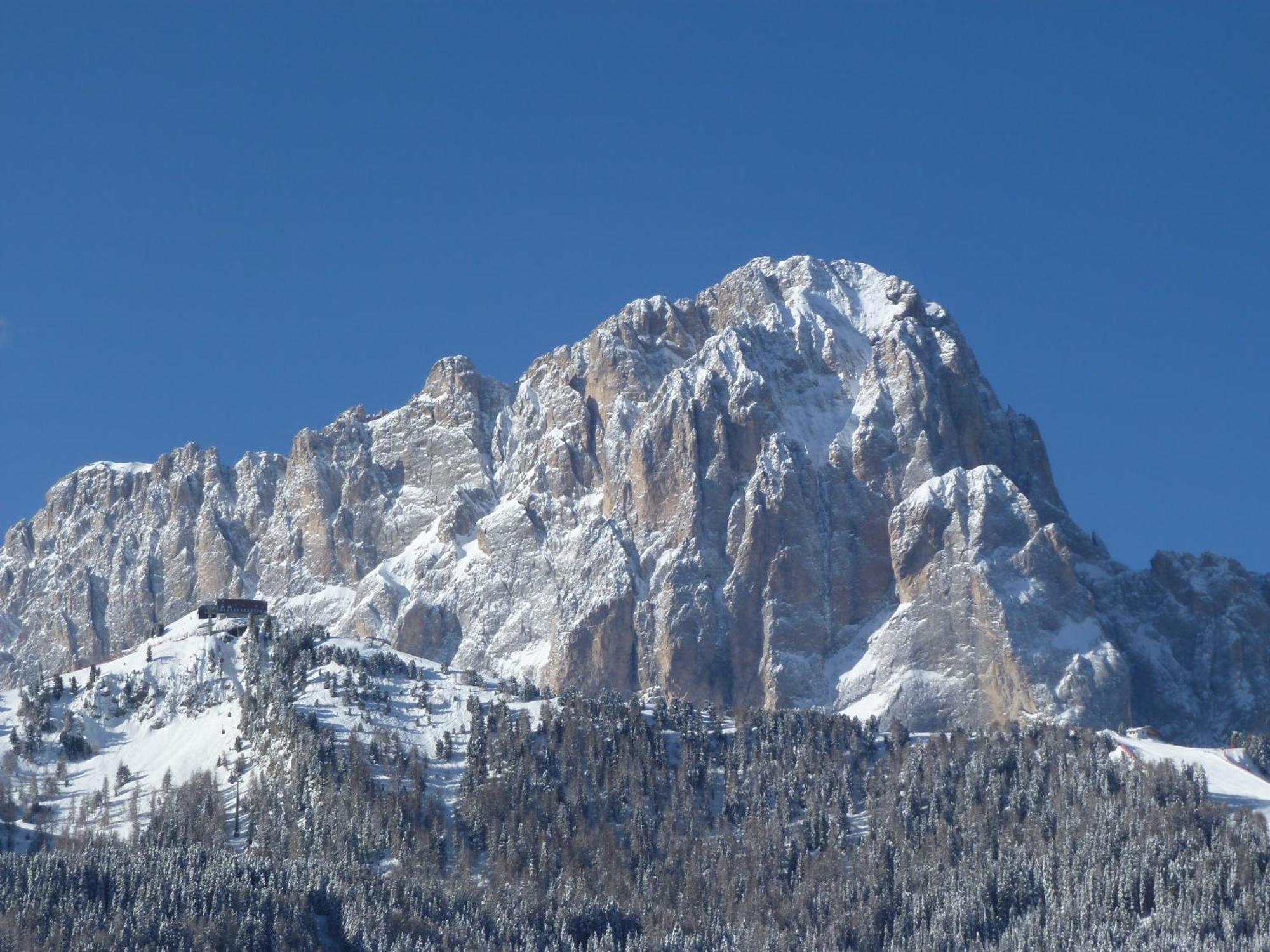 Garni Hotel Iris Selva di Val Gardena Exterior photo