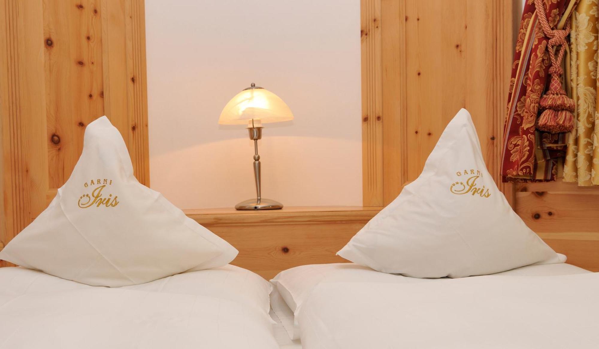 Garni Hotel Iris Selva di Val Gardena Exterior photo